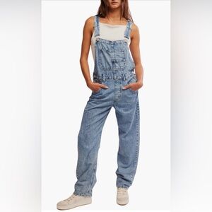 Free People We The Free Ziggy Denim Overalls Powder Blue Size L-Short